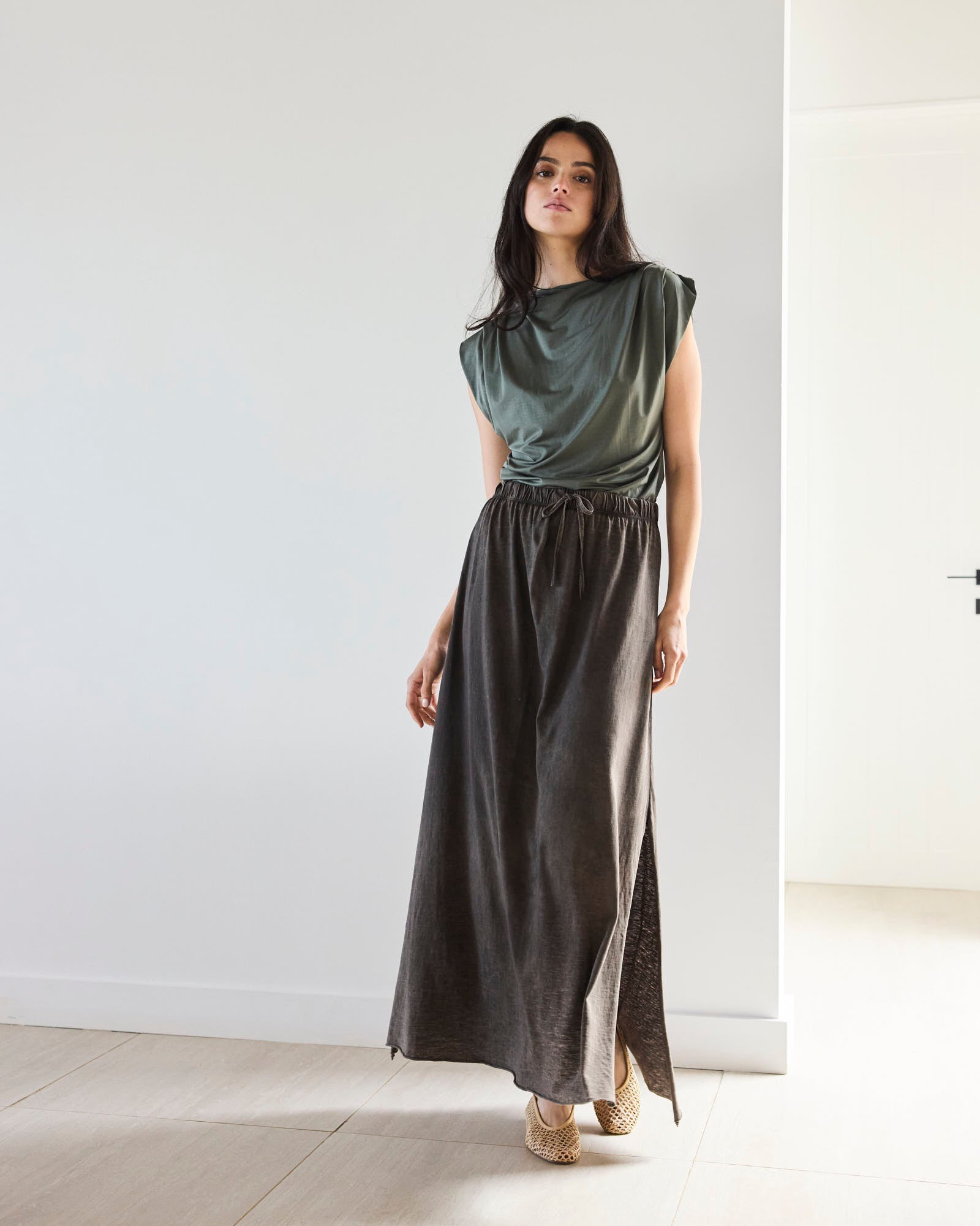 POLERA ASIMÉTRICA JOLIE OLIVA