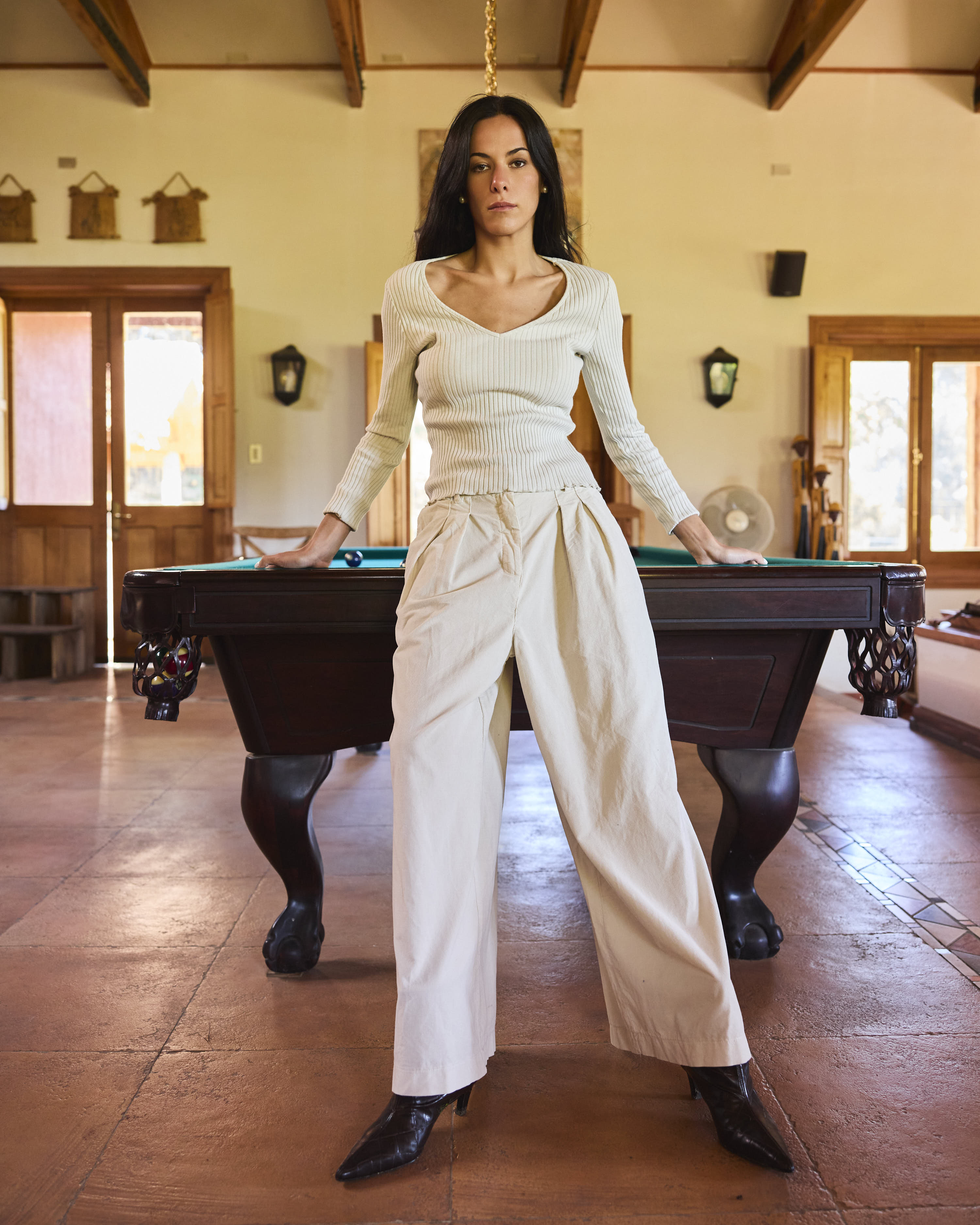 PANTALÓN SCOTT COTELÉ BEIGE